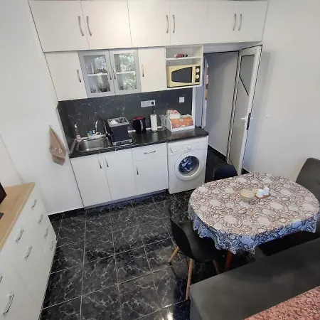 Serkyovi Apartment *
